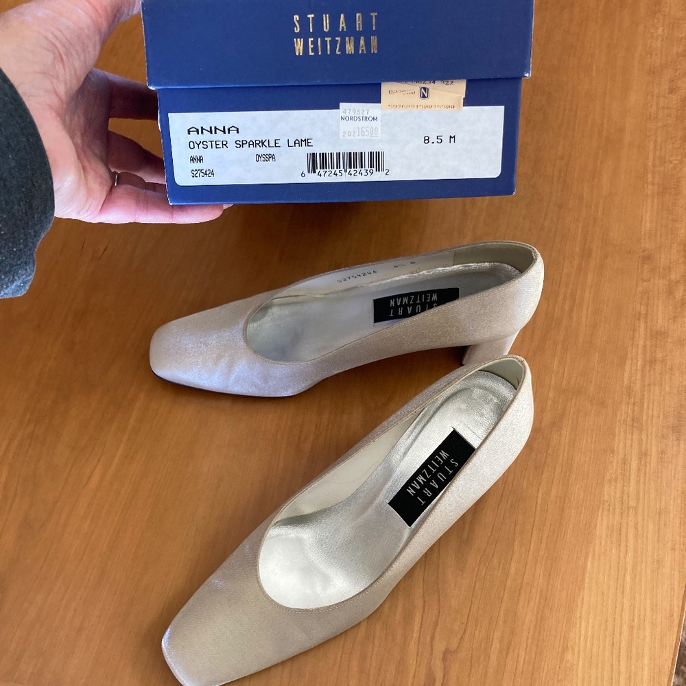 Stuart Weizmann dress pump